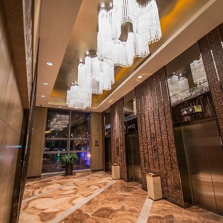 Gleetour Maya Hotel Wuhan Buitenkant foto