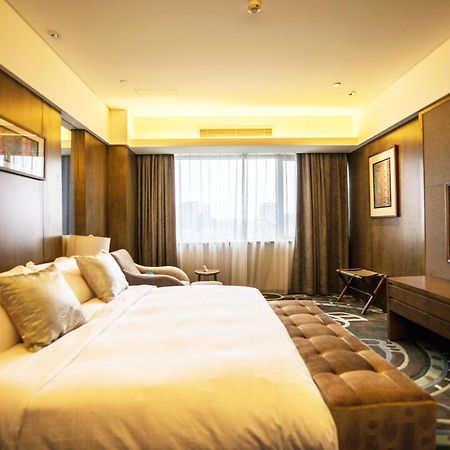 Gleetour Maya Hotel Wuhan Buitenkant foto