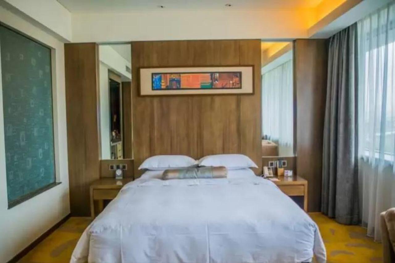 Gleetour Maya Hotel Wuhan Buitenkant foto