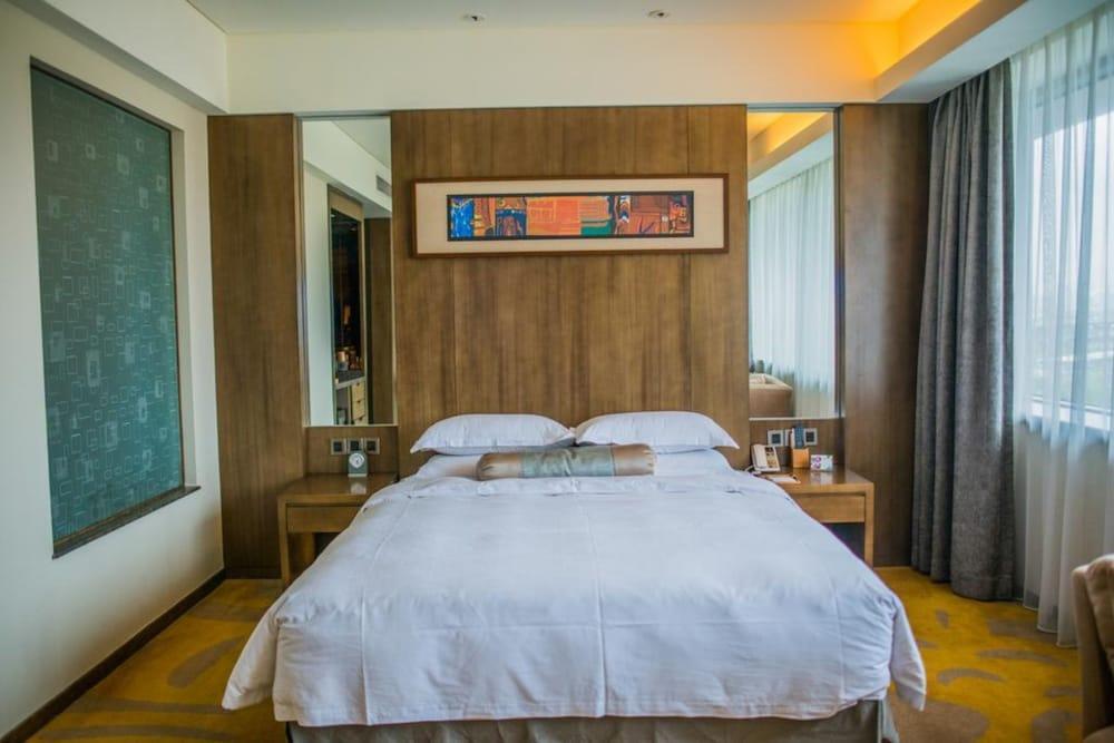 Gleetour Maya Hotel Wuhan Buitenkant foto