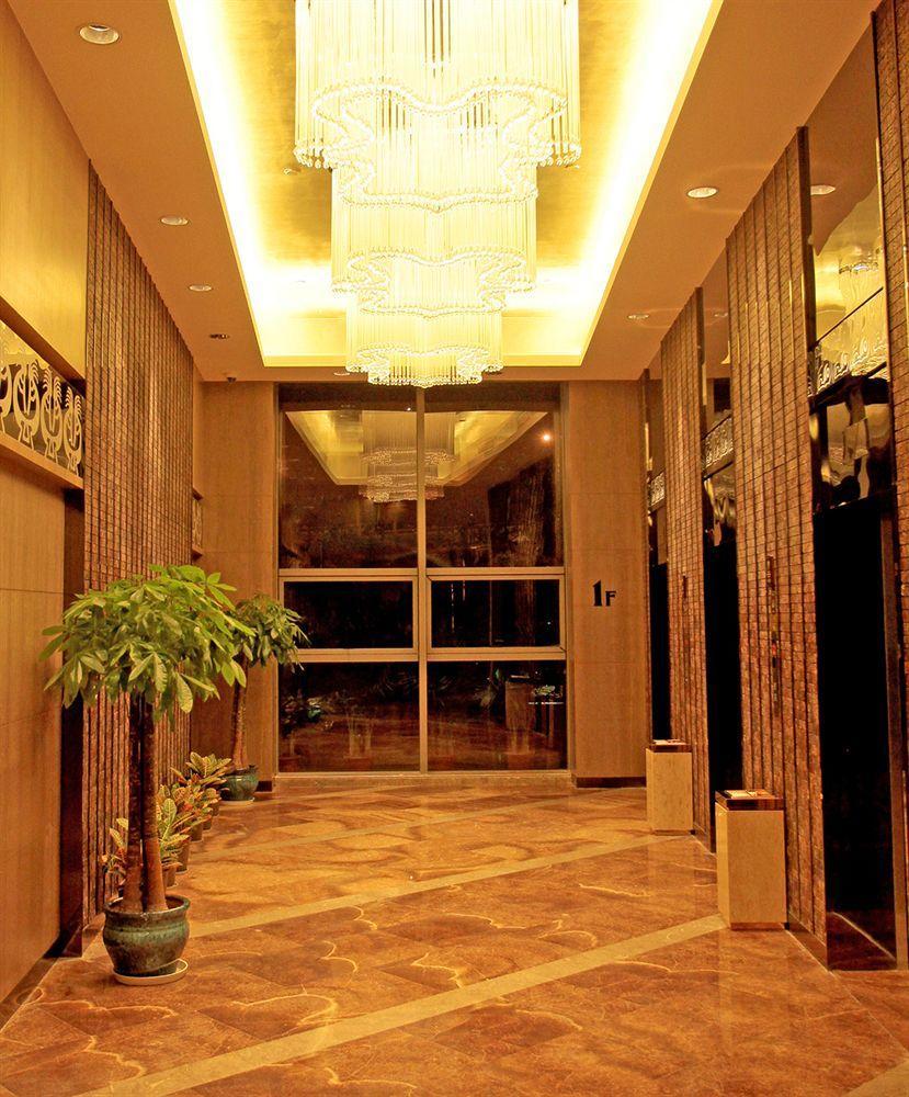 Gleetour Maya Hotel Wuhan Buitenkant foto