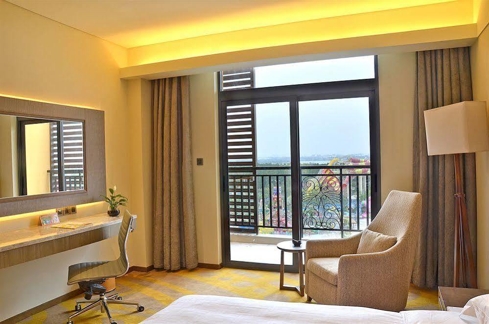 Gleetour Maya Hotel Wuhan Buitenkant foto