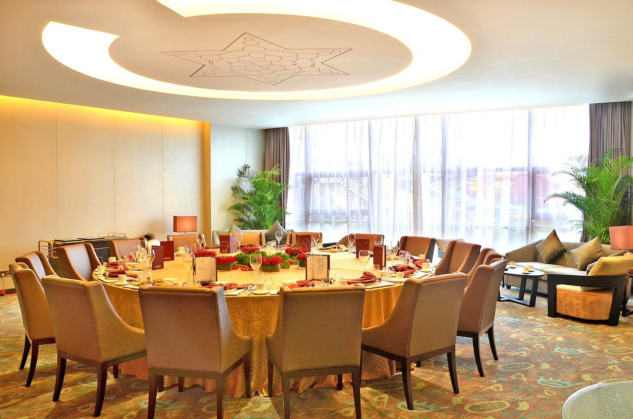 Gleetour Maya Hotel Wuhan Buitenkant foto