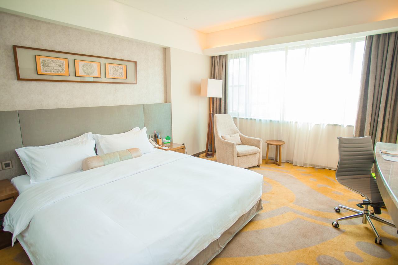 Gleetour Maya Hotel Wuhan Buitenkant foto